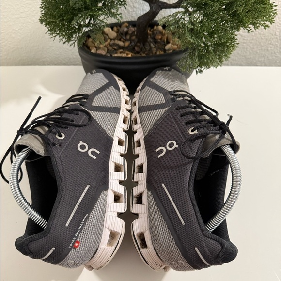 On Running Men's Black and White Athletic Shoes - Picture 6 of 10